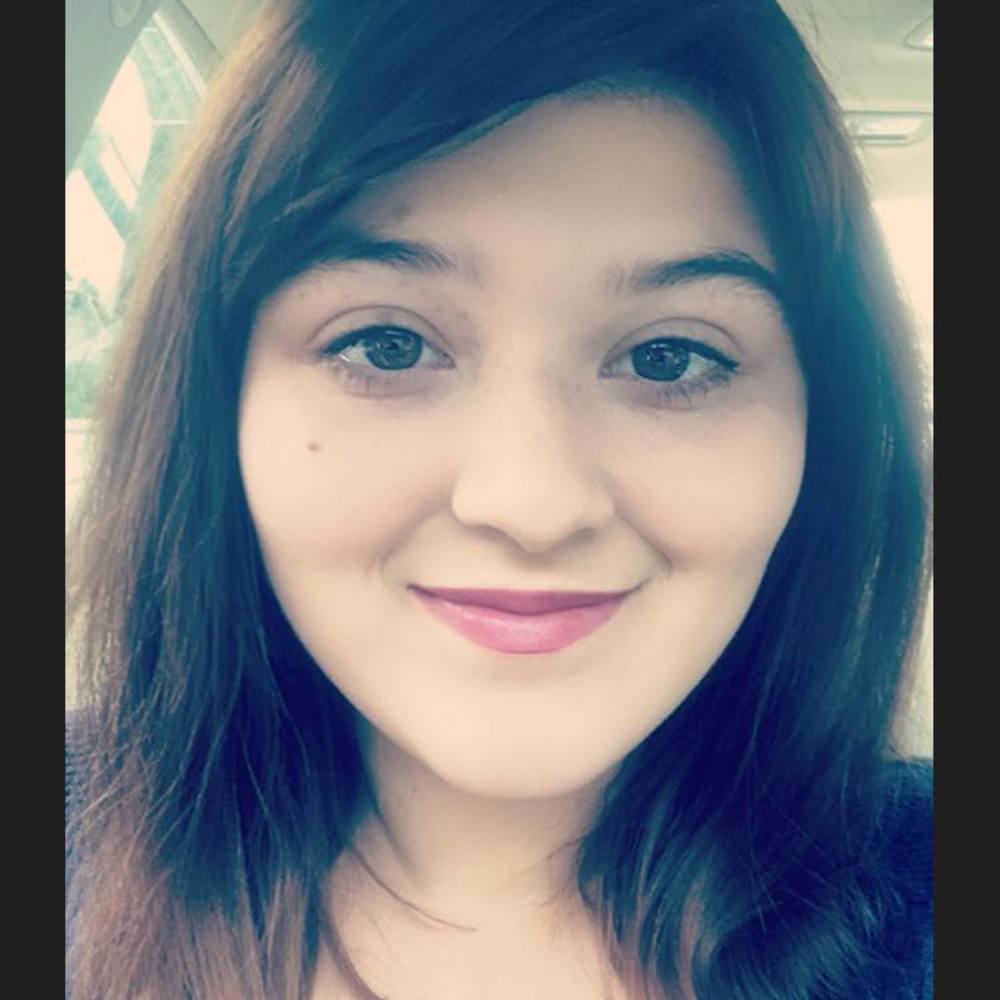 Meet your Posher, Caitlin